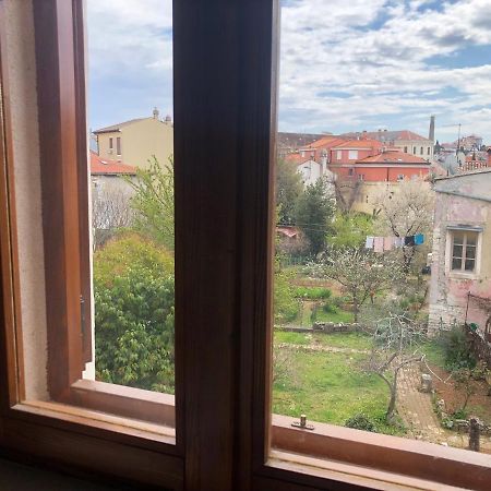 De Luxe Room In The Heart Of The City Rovigno Esterno foto
