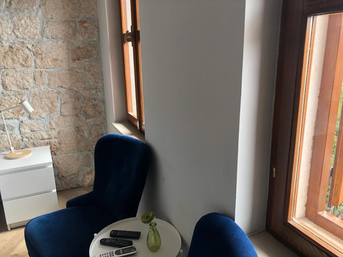 De Luxe Room In The Heart Of The City Rovigno Esterno foto